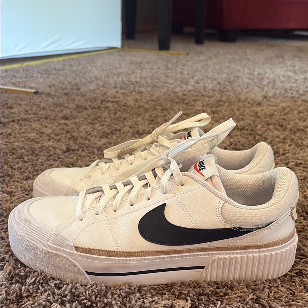 Nike Court Legacy Lift Shoes